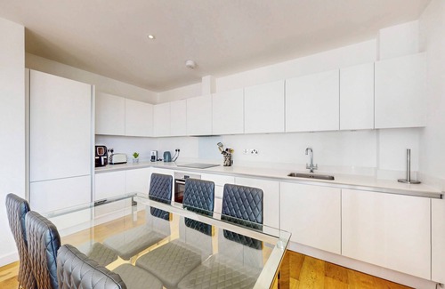 Walworth Apartamento | 2BR Apt Near Elephant and Castle – London Retreat