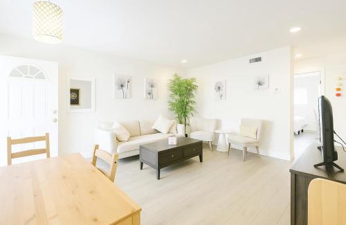 Sunnyvale West Apartamento | 2BR APT with Brand new super quite AC, Washer, Dryer, Free EV Station, Free Parking in Cupertino