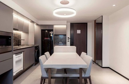 Bangkok Central Business District Condominio | 2BR/ Asoke/ 104sqm