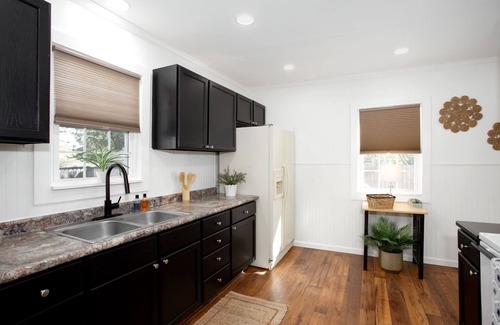 Canyon Casa | 2BR/!BA DOWNTOWN BUNGALOW/NO CLEANING FEE/PETS/ CLOSE TO HIKE PALO DURO CANYON.