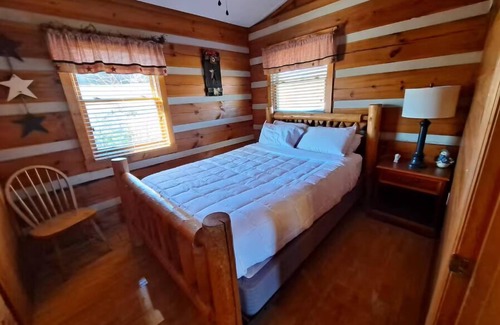 Fancy Gap Cabina | 2BR Cabin with Jacuzzi and Mountain Views - Cabin 5