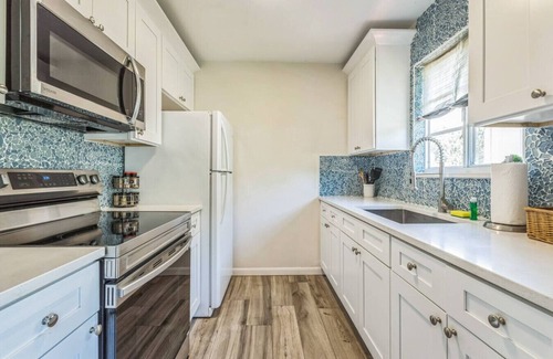 Crescent Lake Apartamento | Downtown | Beaches | 3 Beds