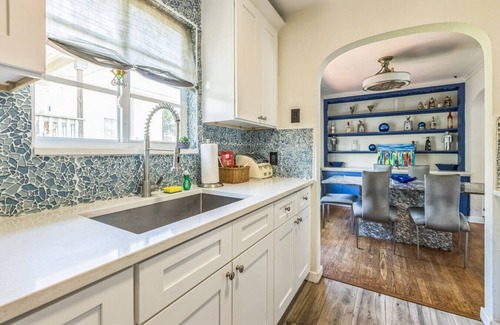 Crescent Lake Apartamento | Downtown | Beaches | 3 Beds