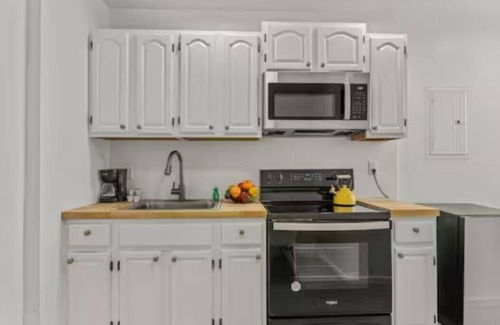 West Philadelphia Apartamento | 2BR Comfortable Family Apartment