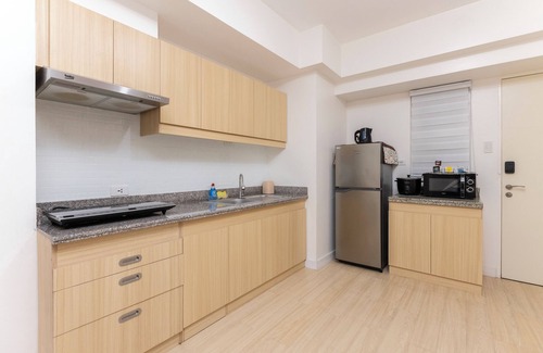 Project 4 Condominio | 2BR Condo + Balcony & WiFi @ Infina Towers near LRT