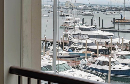 Yachting Village Condominio | 2br Condo Sailing in Newport Harbor!