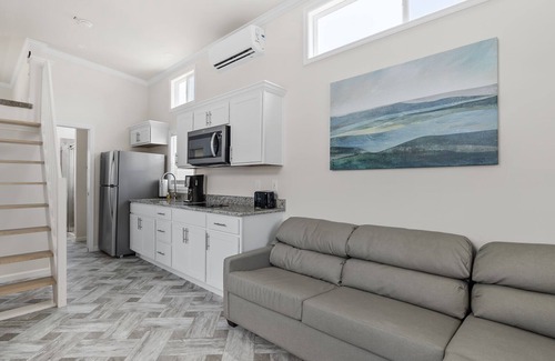 Luray Casa | 2BR Cottage (w/ Loft) by the Shenandoah River - Pet Friendly (V239)