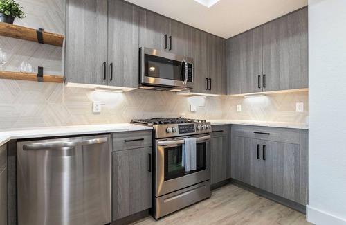 Kierland Apartamento | 2BR CozySuites at Kierland Commons with pool #03