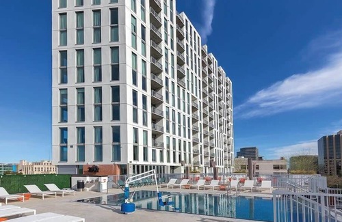 Civic District Condominio | 2br Deluxe Condo Downtown Austin!