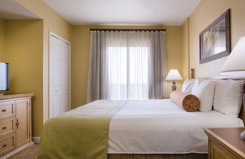 Lake Buena Vista Complejo | 2BR-Dlx Inside Disney Gates-5 Pools, 2 Lazy Rivers, SPLASH pad, Mini Golf & More
