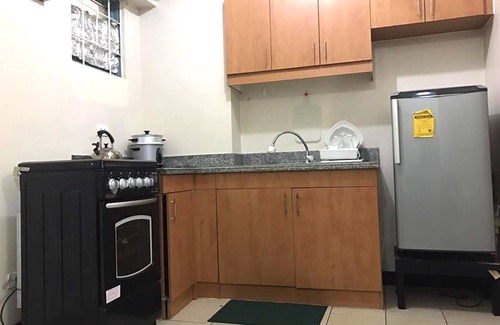 Mandaluyong Condominio | Condominio totalmente amueblado de 2 dormitorios - muy cerca de MAKATI