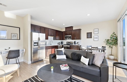 Newark Apartamento | 2BR*HiddenGem*Skyline view*Rooftop Balcony