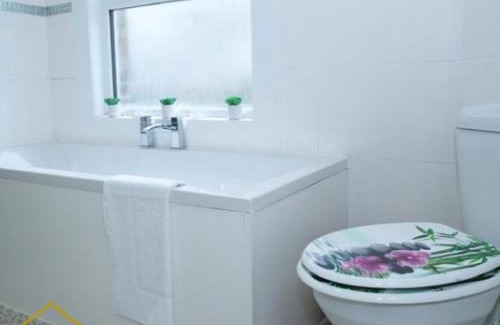 West Norwood Apartamento | 2BR House,SE27, Parking,Garden,near West Norwood Station