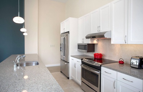 Penn Quarter Apartamento | 2BR in Penn Quarter w/ Pool + large garden, near metro by Blueground