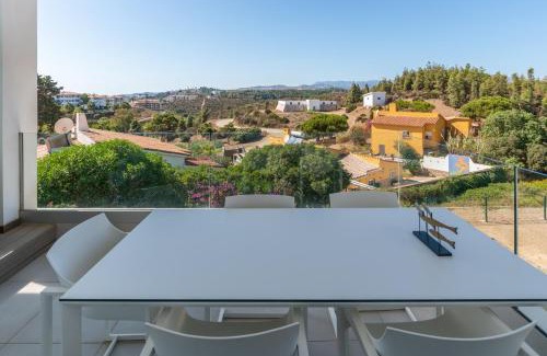 El Faro Apartamento | 2BR Luxury - Santa Barbara Heights, Good WiFi & AC