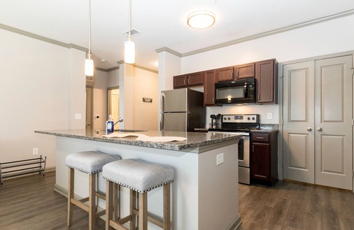 South Nashville Apartamento | 2br Near Downtown+Parking+Pool