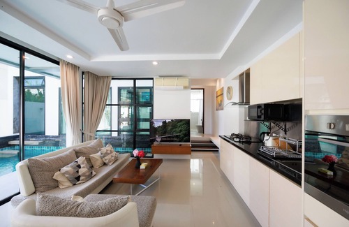 Rawai Villa | 2BR PoolVilla Near AKA & Rawai Beach V68