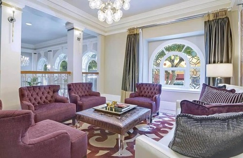 Lower Nob Hill Condominio | 2br Presidential Condo -Golden Gate Bridge!