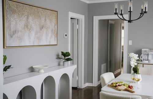 Cragin Apartamento | 2BR, Sleeps7 Coffee Station, Backyard w/ Grill