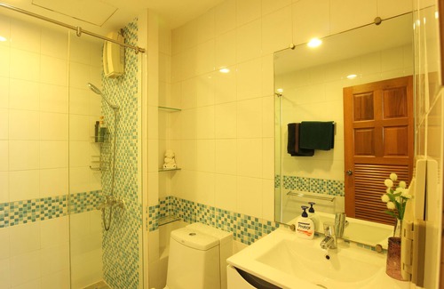 Thung Maha Mek Apartamento | 2BR. Amplio, BTS 5 min, familia y grupo
