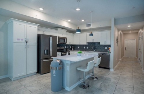 Kissimmee Villa | Storey Lake | Apto 2 Hab + Piscina + Pet Gratis