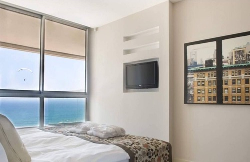 Netanya Casa | 2BR Suite steps from the beach