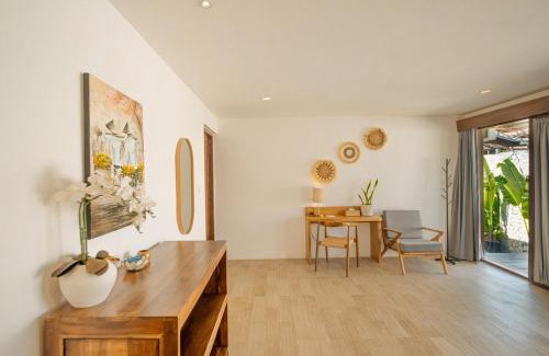 Pecatu Villa | 2BR Tropical Spacious Villa, 8 Min Padang2 Beach