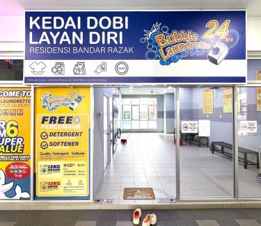 Salak South Apartamento | 2BR unit in Razak City Residence by Lisa Homestay