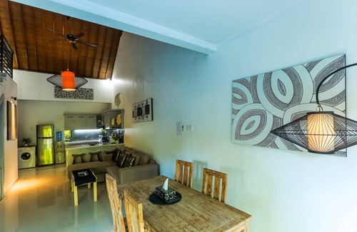 North Legian Villa | Cempaka Cantik 2 Dormitorios Villa, Oasis en Legian / Kuta