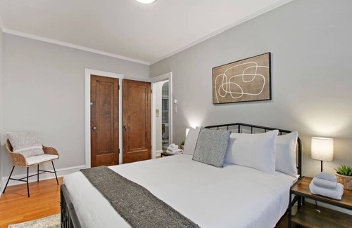 Cragin Apartamento | Relaxing 2BR Apartment with Cozy Bedrooms!
