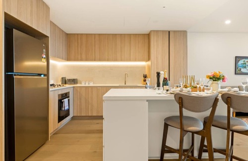 West End Apartamento | 2BR West End Apt w/ Parking Walk to Convention Ctr
