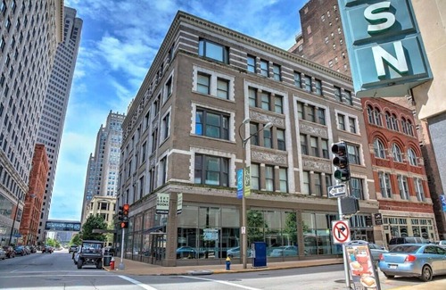 Downtown St. Louis Apartamento | 2BR with W&D Mins To Americas Ctr STL Downtown