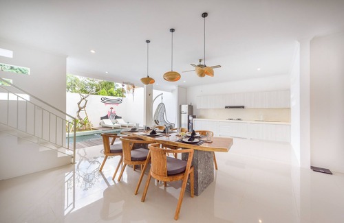 Petitenget Villa | 2BRD Villa No. 5, Seminyak Central / Oberoi