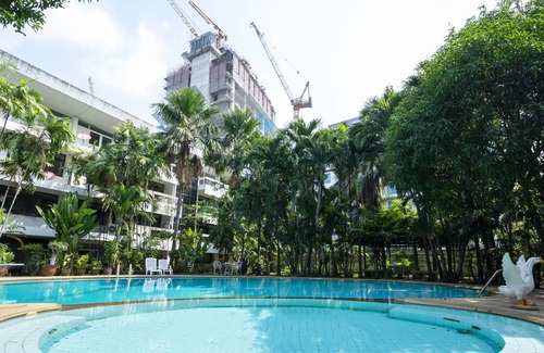 Samsen Nai Casa | 2BRs, FL entero, centro de la ciudad, 2 minutos a BTS Sanampao