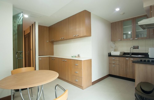 Khlong Toei Nuea Condominio | 2C - Se permiten alquileres a corto plazo - Apartamentos de 2 habitaciones en el centro de Bangkok