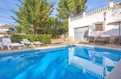 Vidreres Villa | Conchi