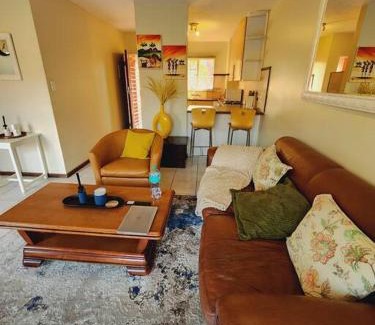 Die Hoewes Apartamento | 2d - 50 No load shedding - 2 bedroom