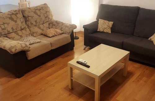 La Linea de la Concepcion Apartamento | 2F, Aire Acondic, 80m2, 2 dormitorios, 4 huéspedes, WIFI GRATIS