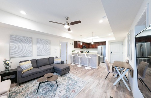 Katy Casa | 2G| Homely Private Condo| Charm in KAT & Marketplace|
