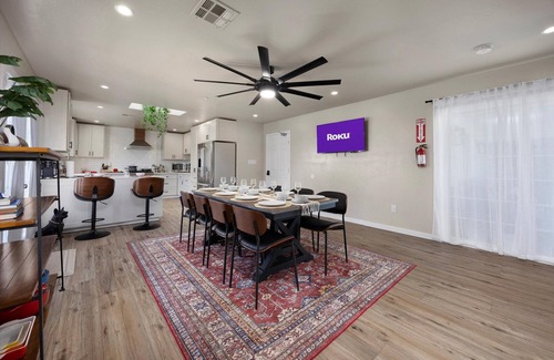 Greenacres Casa | 2Kings|1GIG Wifi| Skylight |NoSteps|RainShowers
