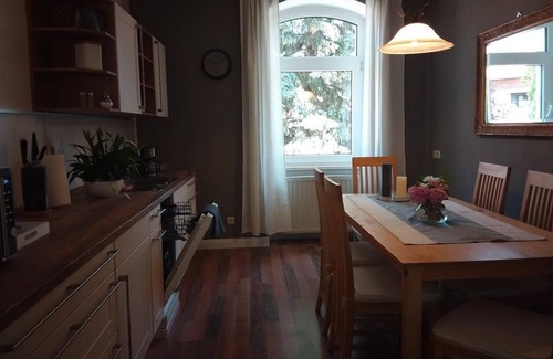 Seehausen Apartamento | 2min from the lake, modern apartment 58 sqm / 12 km from Motorsportarena Oschersleben