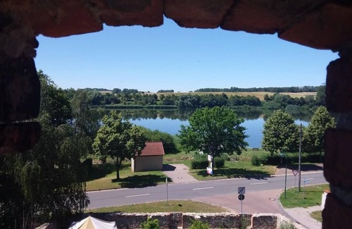 Seehausen Apartamento | 2min from the lake, modern apartment 58 sqm / 12 km from Motorsportarena Oschersleben