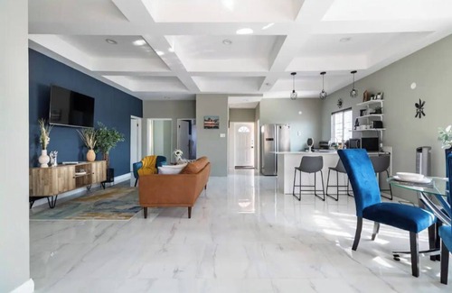Portmore Casa | 2nd fL condo unit with gated access in a quiet residential neighborhood.