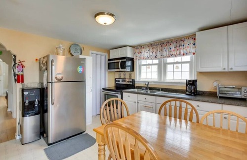 North Wildwood Apartamento | 2nd Floor 3-bedroom unit in beautiful North Wildwood-block to the beach!