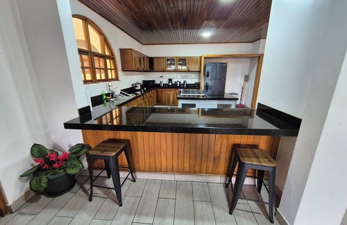 Hatillo Apartamento | Apartamento Piso 2 en San José cerca del aeropuerto