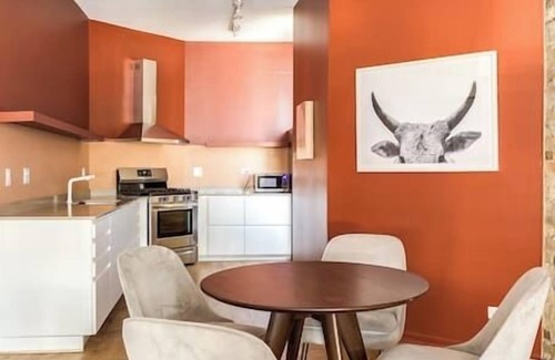 River North Apartamento | 2nd Floor Flat in River North - 2N