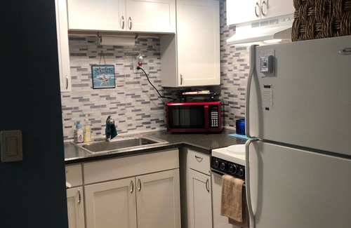 Atlantic Beach Apartamento | 2nd Floor Studio- Overlooking Pool!