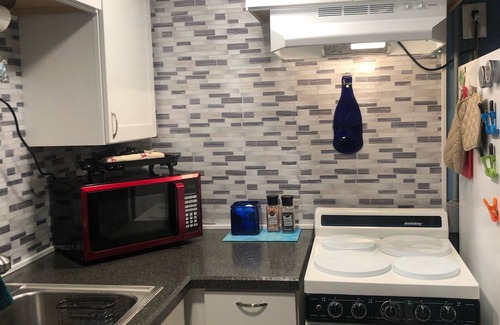 Atlantic Beach Apartamento | 2nd Floor Studio- Overlooking Pool!