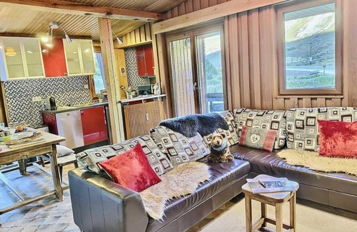 Val Claret Apartamento | 2nd floor, view mountain, balcony, tv, ski locker, 50m², Tignes