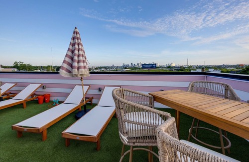 Talbot's Corner Casa | 2SBSide Homes 8 Bedrooms, Ultra Heated Rooftop Pools,Arcade,Elevator, Sleeps 23!